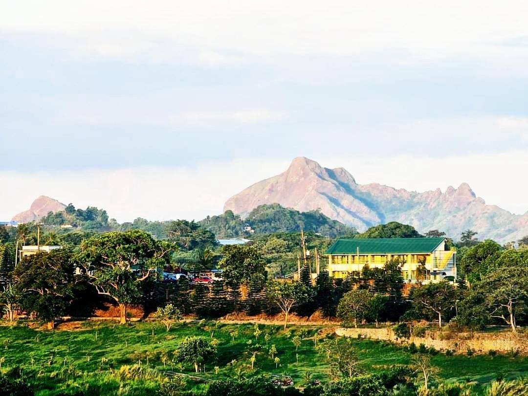 Erondel'S Place Tagaytay Alfonso Экстерьер фото